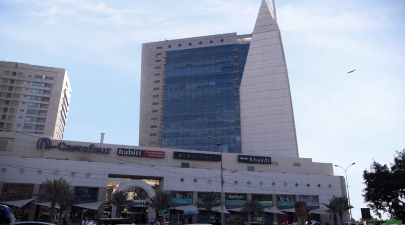What Property Consultants DHA Karachi Really Do and Why It Matters for Buyers